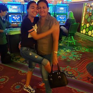 Meet your Posher, Nury